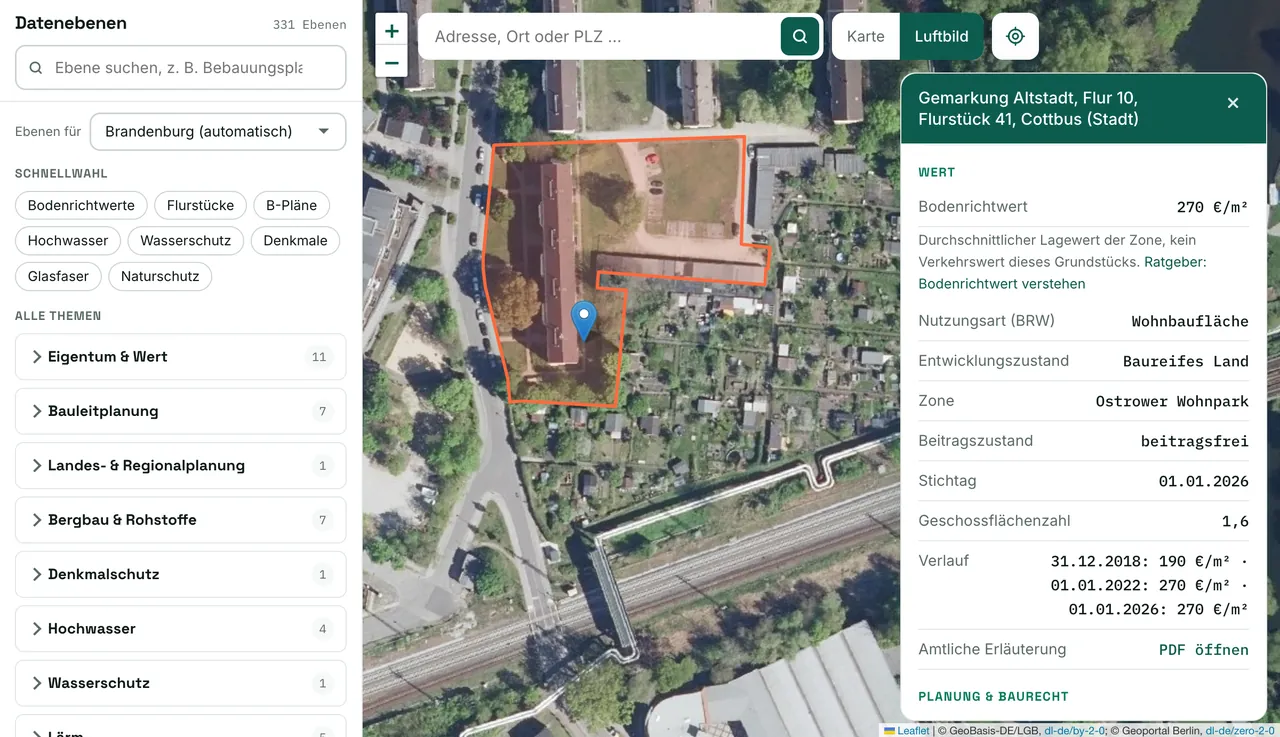 Flurio-Karte im Luftbild mit geöffnetem Dossier zu Flurstück 41, Gemarkung Altstadt in Cottbus: Bodenrichtwert 270 €/m² mit dem Hinweis „Durchschnittlicher Lagewert der Zone, kein Verkehrswert dieses Grundstücks“, Zone, Stichtag 01.01.2026 und Verlauf zu den Stichtagen 31.12.2018, 01.01.2022 und 01.01.2026